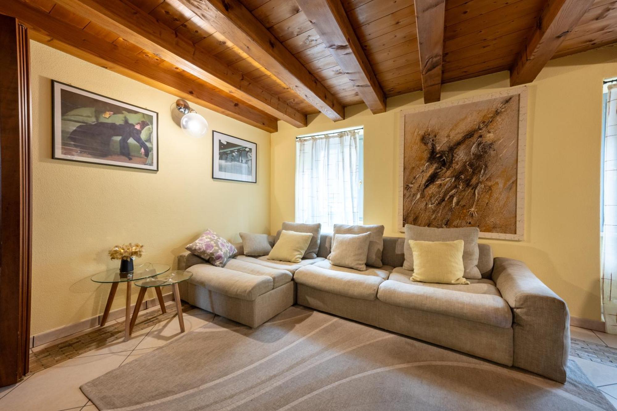 Alpine Apartment Αόστα Εξωτερικό φωτογραφία